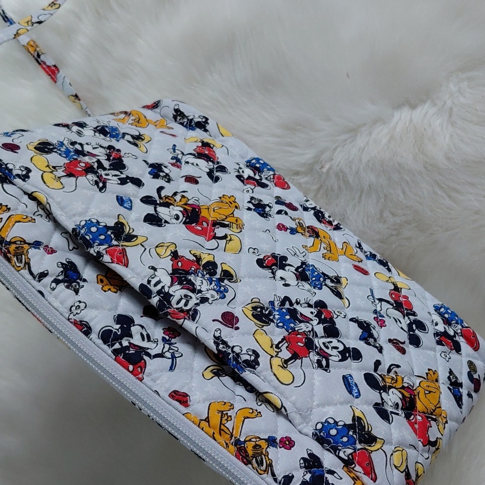 Vera Bradley Disney Mickey Mouse Family Fun Crossbody Bag - Picture 4 of 12